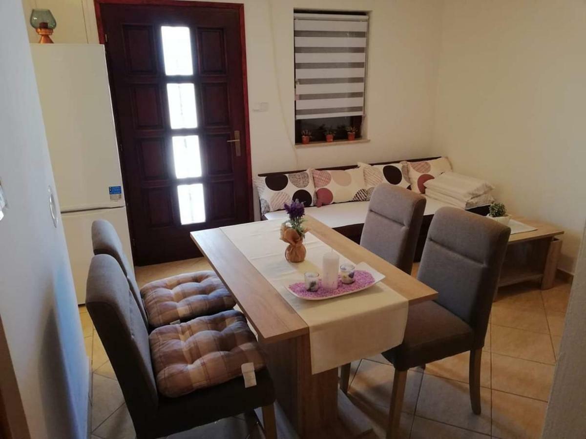 Apartman Pajo Seline Exterior photo